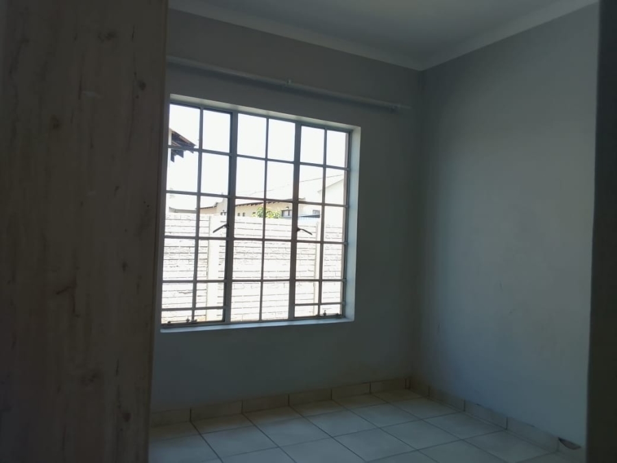 To Let 3 Bedroom Property for Rent in Waterkloof East North West